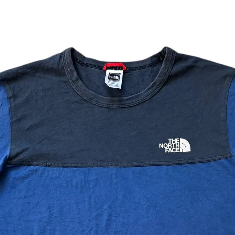 Medium The North Face Blue T-Shirt