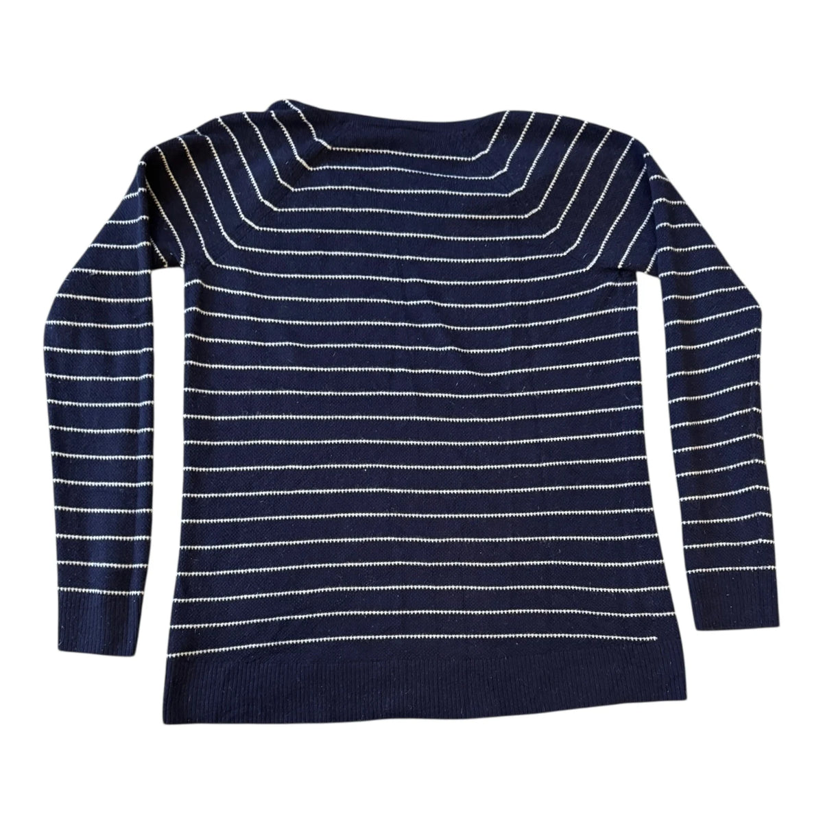 Woman's Medium Tall Gap Navy Thin V-Neck