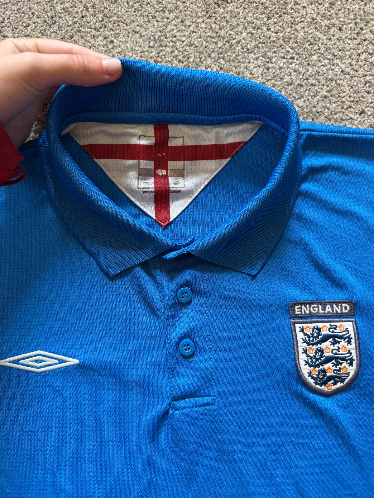 2006-07 Large Umbro Blue England Football Polo Shirt - Lots of pulls