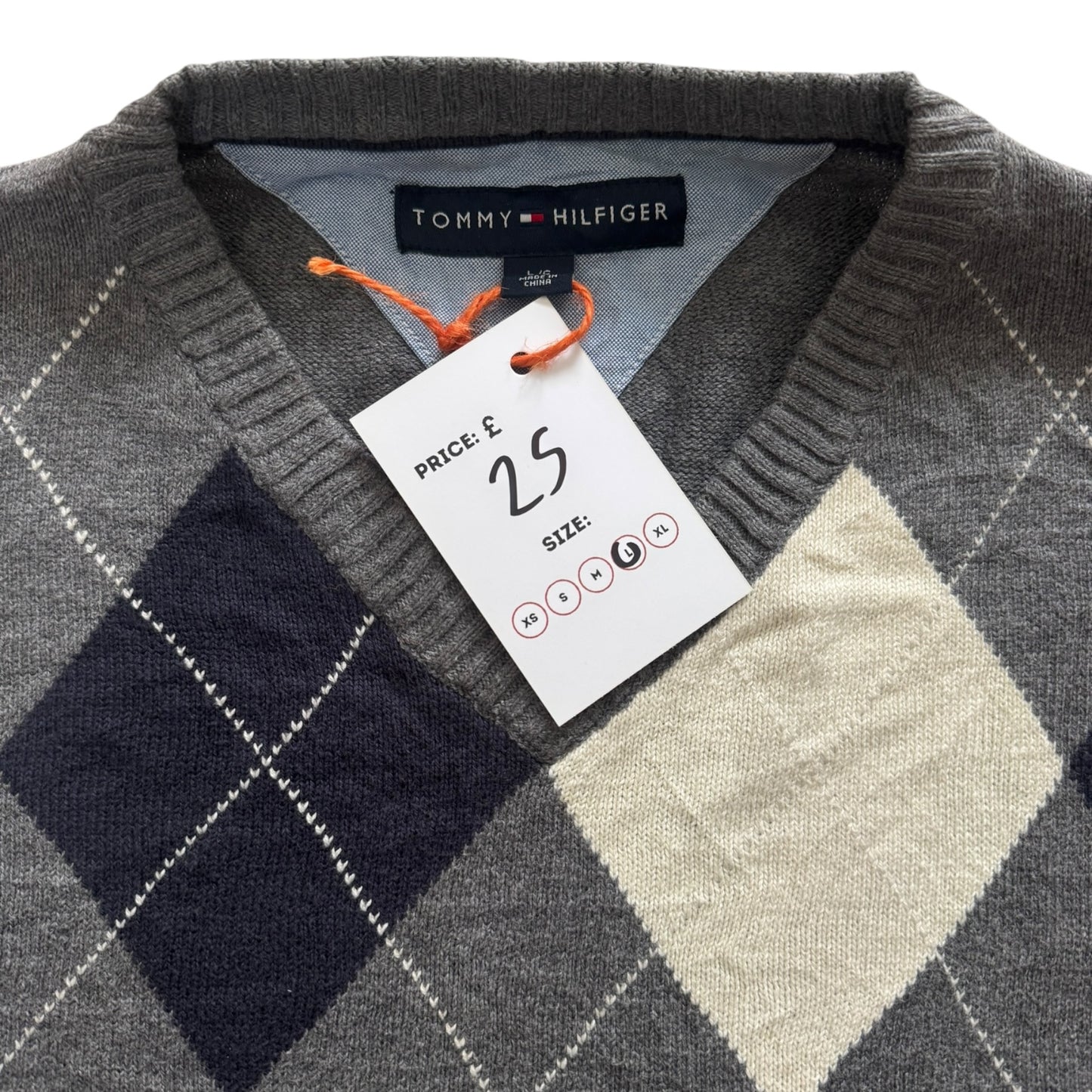 Large Tommy Hilfiger Patterned Grey Knitted Jumper