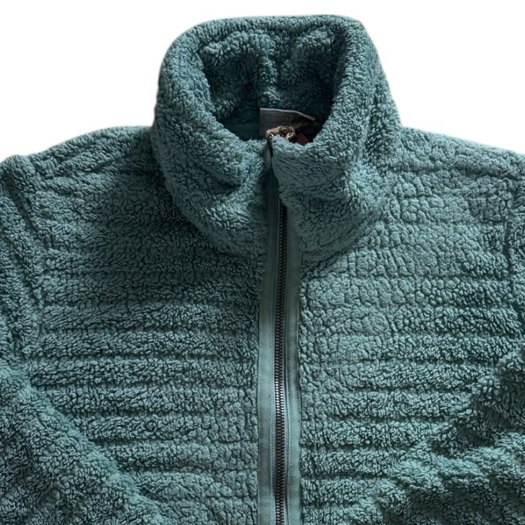 Woman's Small Columbia Green Fluffy Fleece