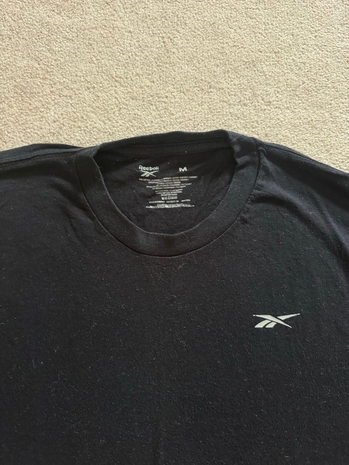 Medium Reebok Black Plain T-Shirt