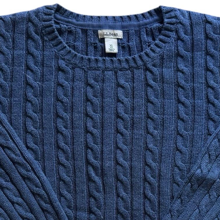 Woman's Extra large L.L.bean Blue Cable Knit