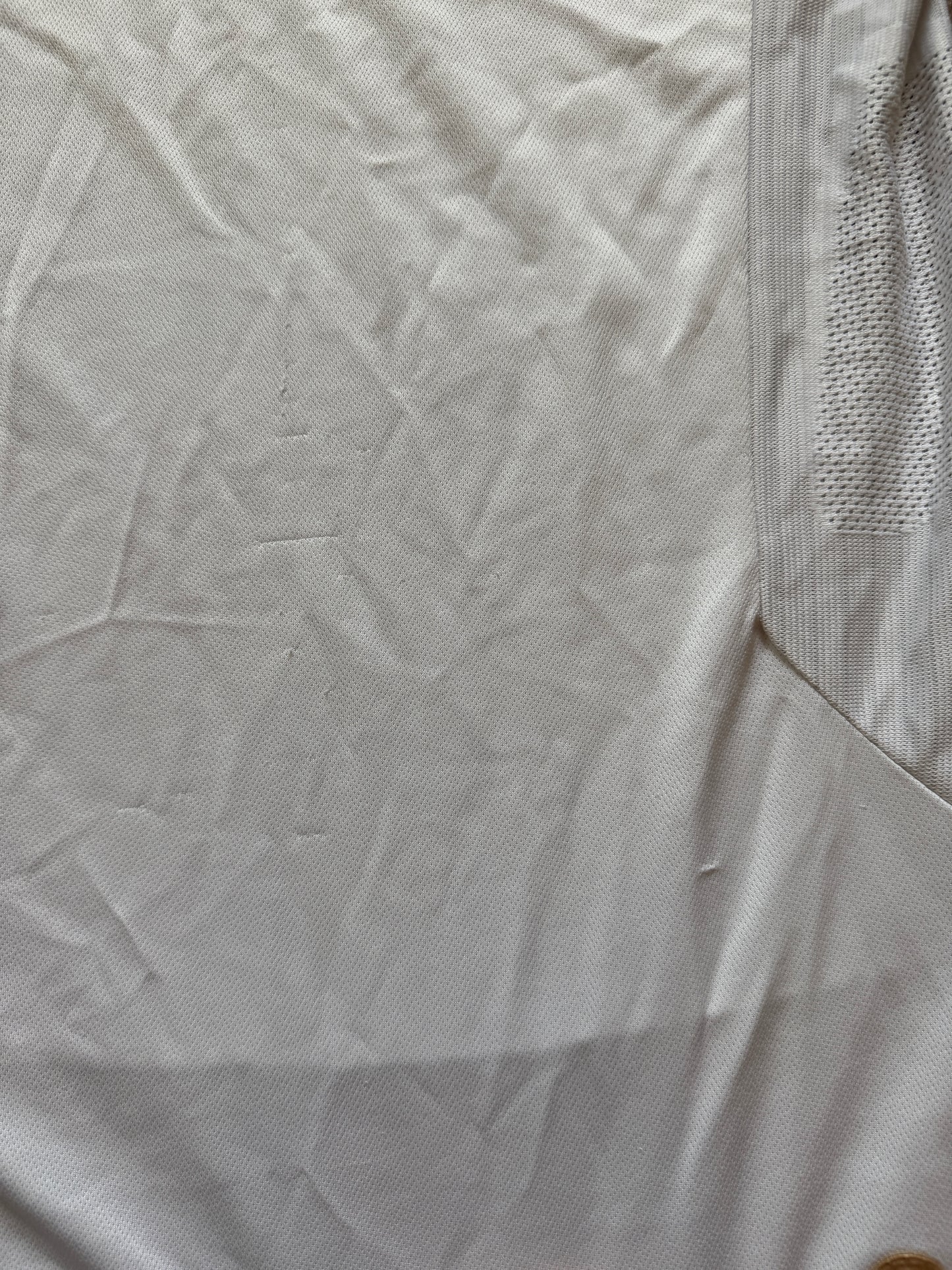 05-07 Medium White Umbro England Football Shirt