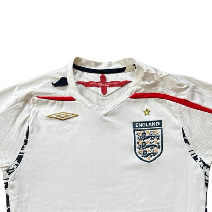 2007-09 Small Umbro White England Football Shirt