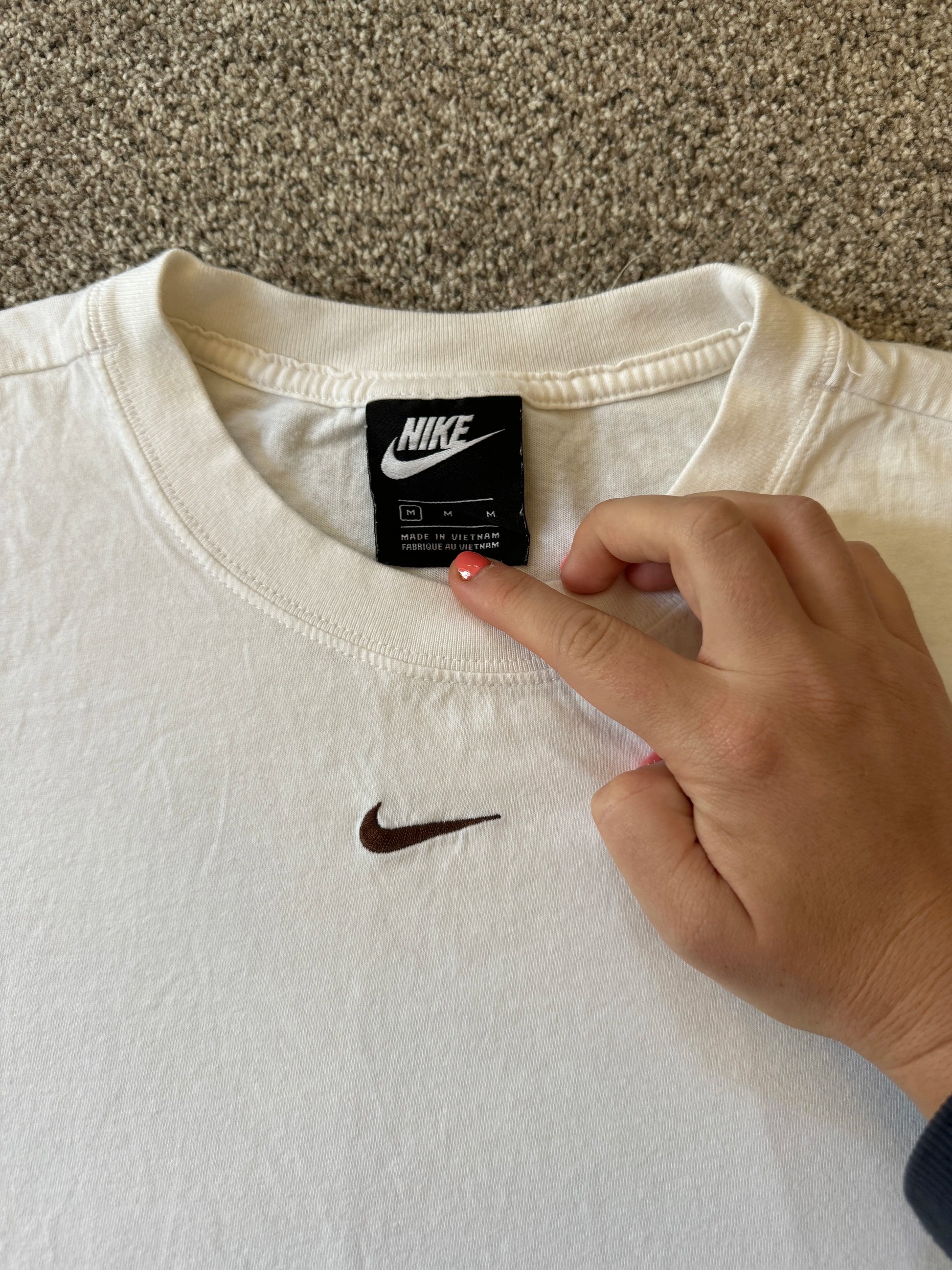 Medium Nike Centre Swoosh White T-Shirt