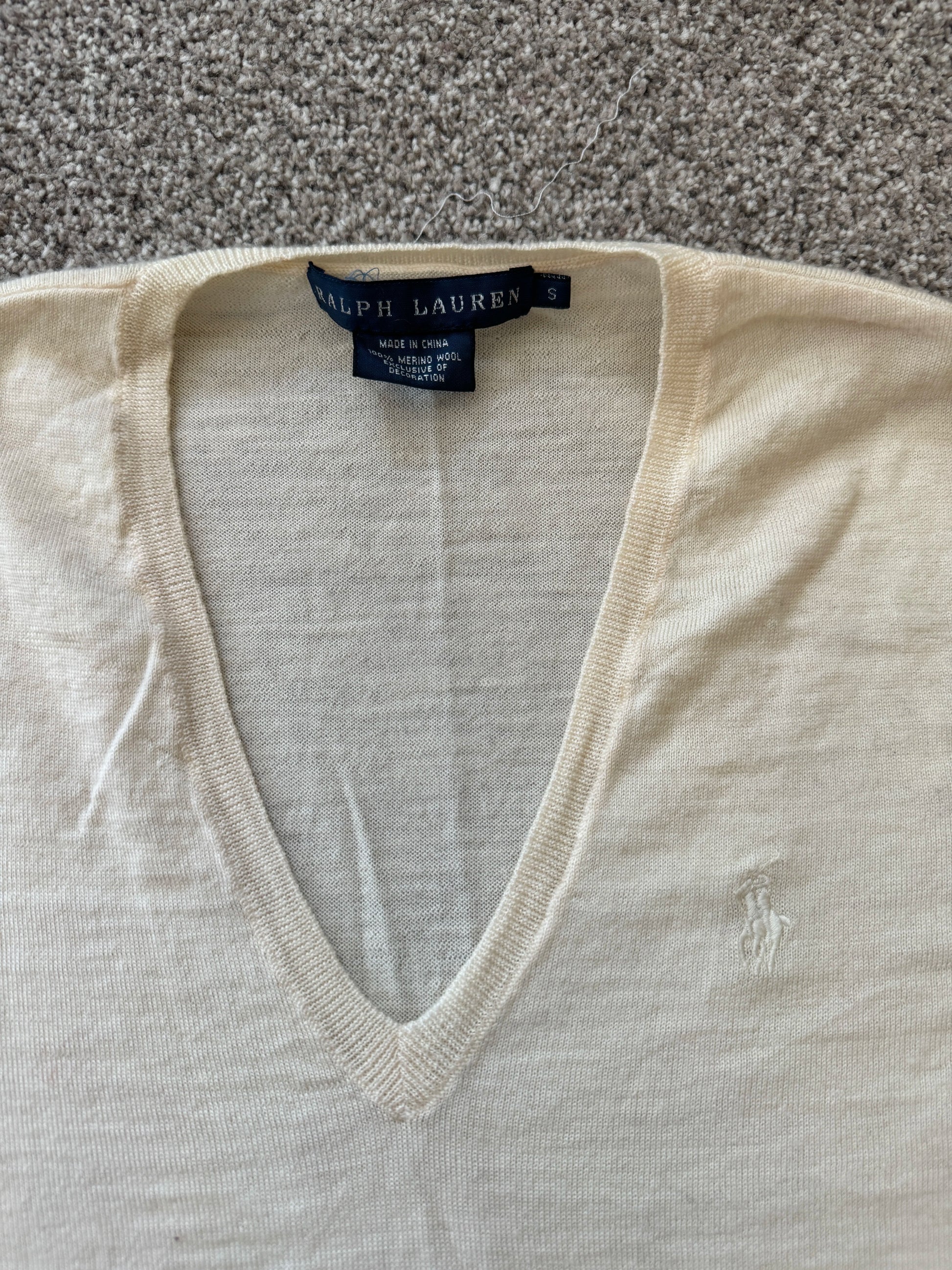 Woman's Small Ralph Lauren Cream Thin Merino Wool V-Neck Jumper