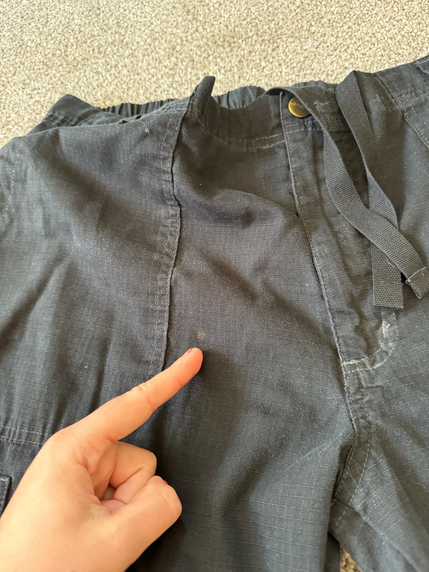 Large Carhartt Black Cargo Trousers