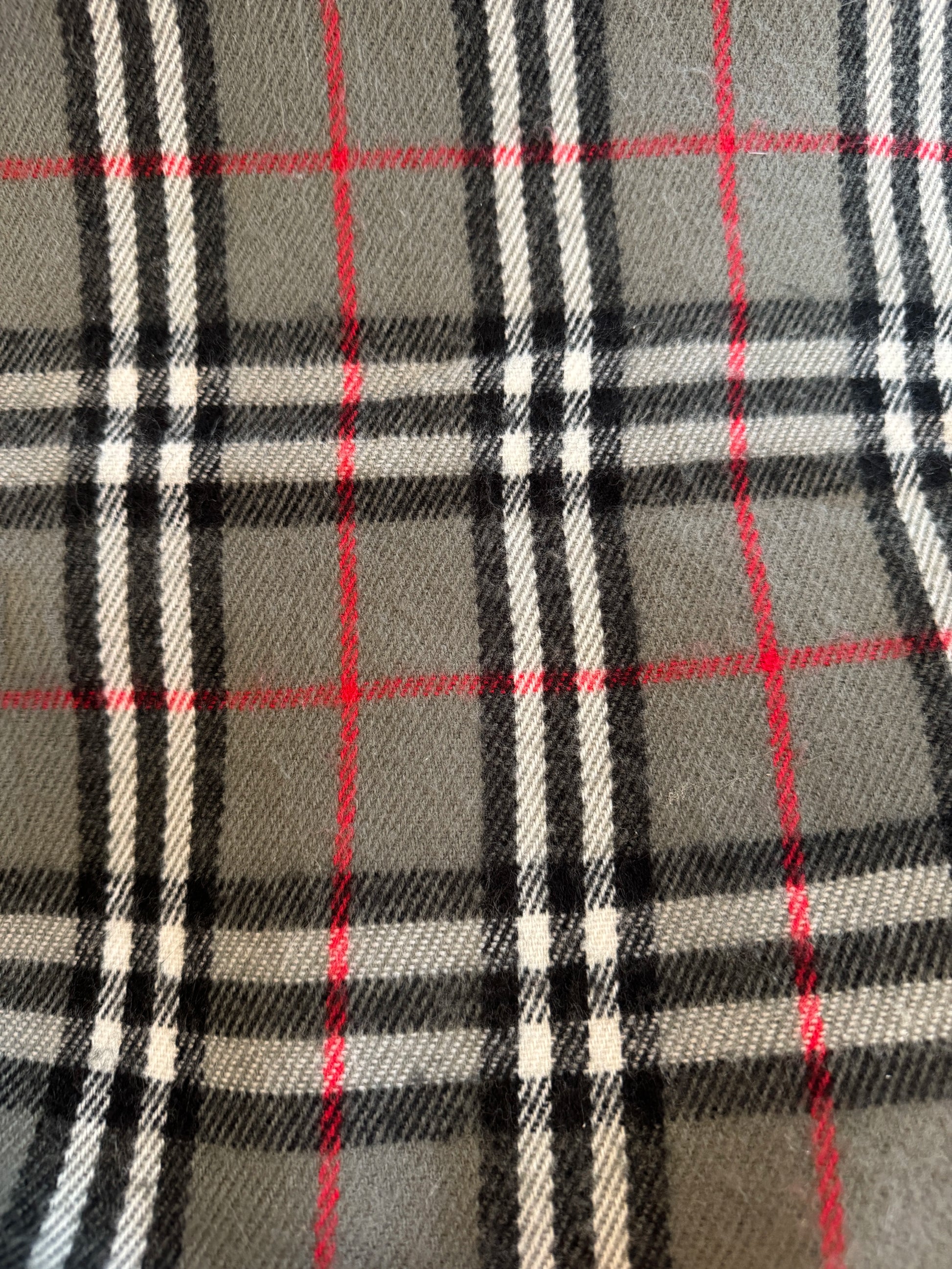 Burberry Lambswool Grey Scarf