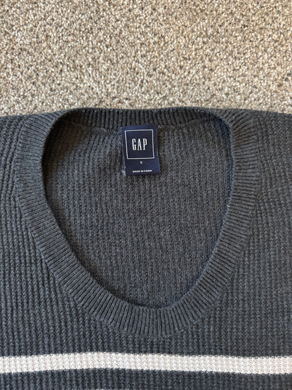 Women's Small Gap Grey V-Neck Jumper