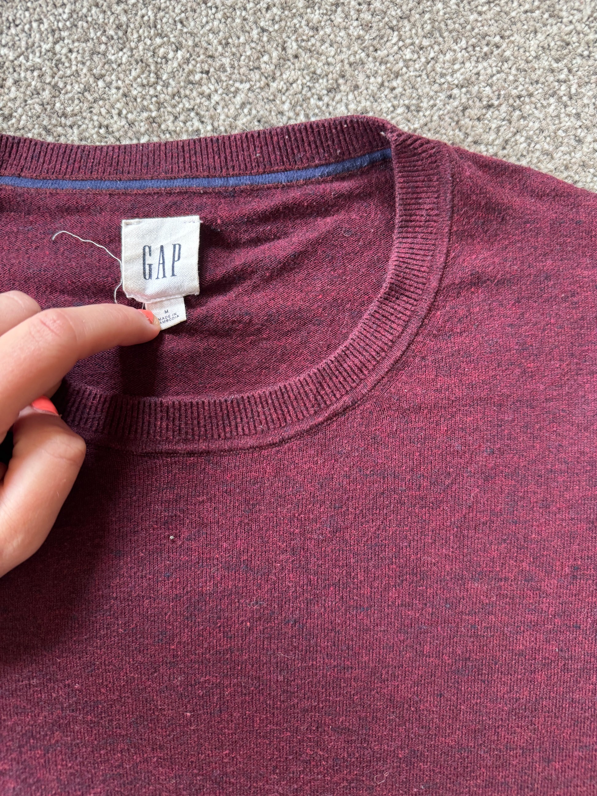 Medium Gap Burgundy Thin Jumper
