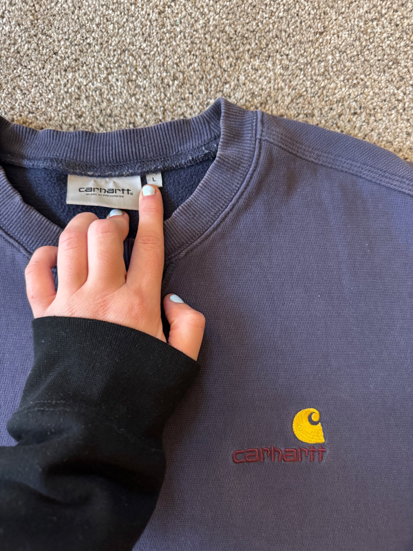 Large Carhartt Navy Sweatshirt