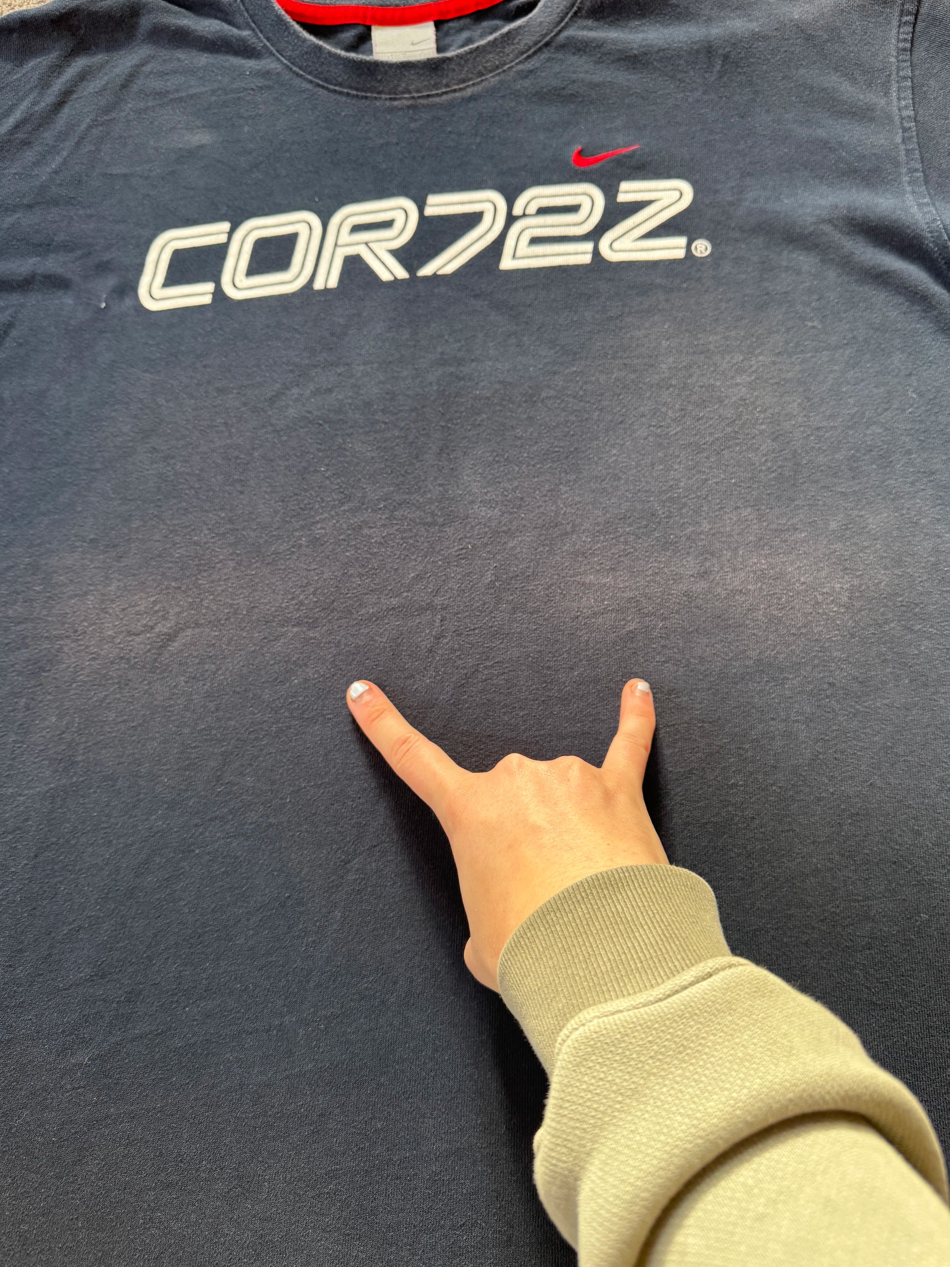 <p>XXL Nike Navy COR72Z T-Shirt</p>