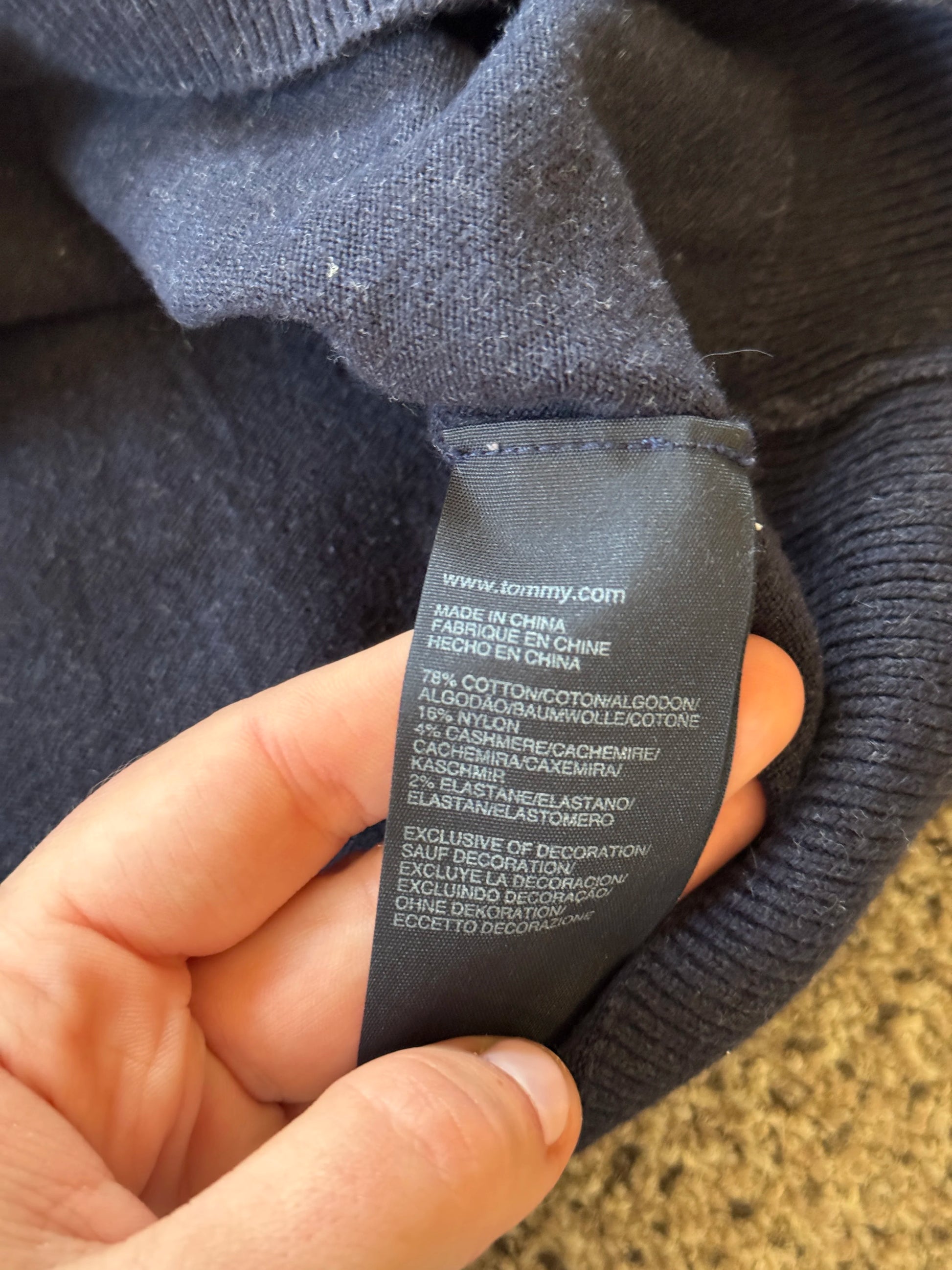 Woman's Small Tommy Hilfiger Navy V-Neck Jumper