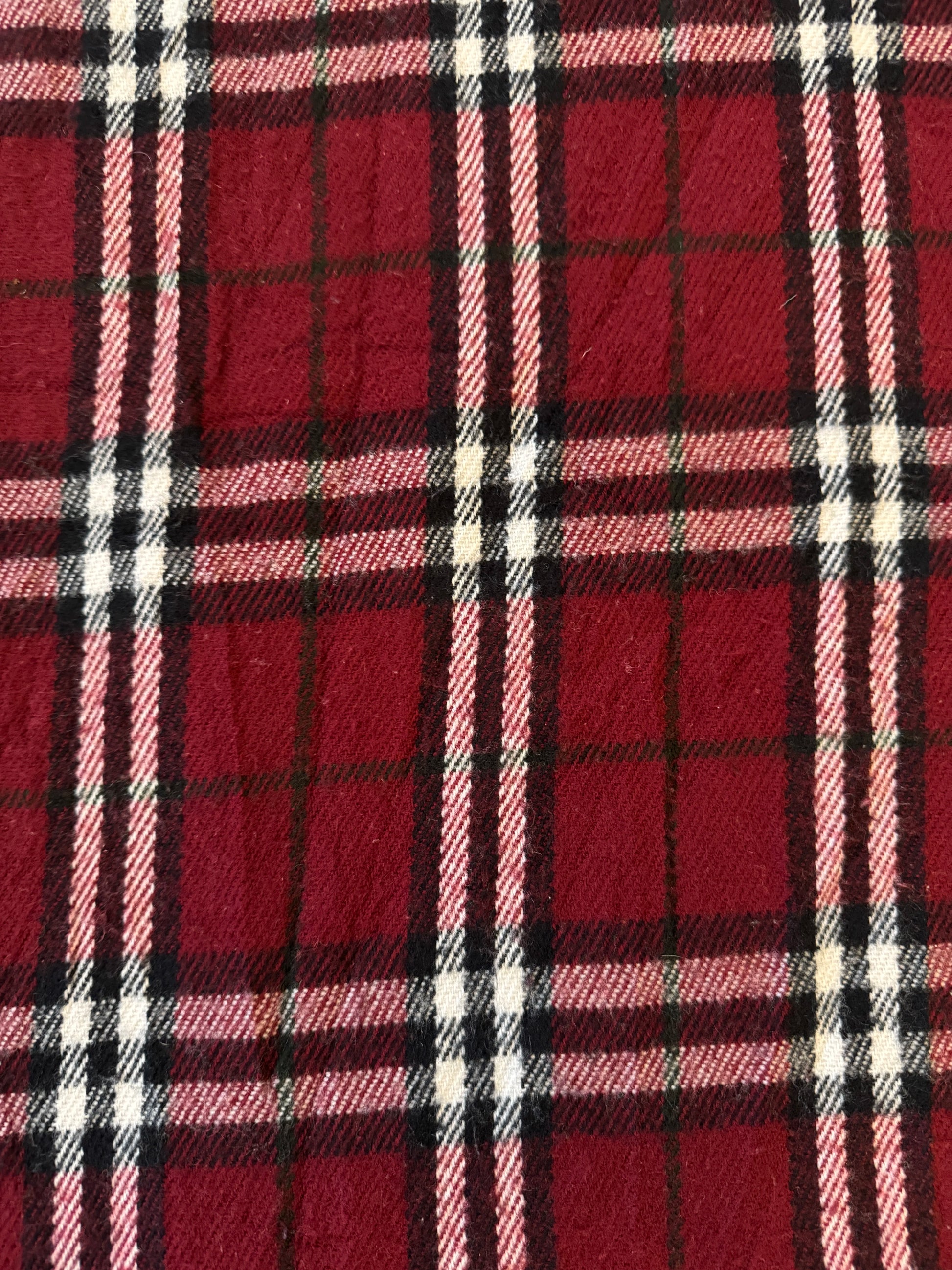 Burberrys Burgundy Lambswool Scarf