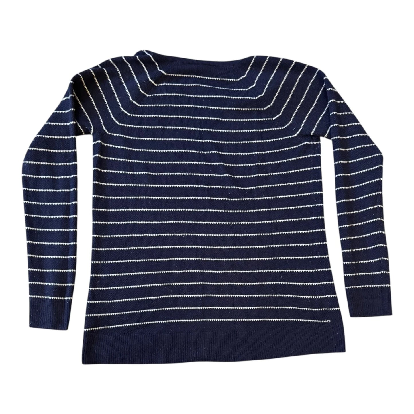 Woman's Medium Tall Gap Navy Thin V-Neck