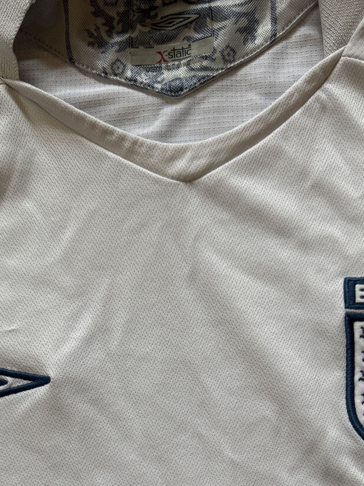 05-07 Medium White Umbro England Football Shirt
