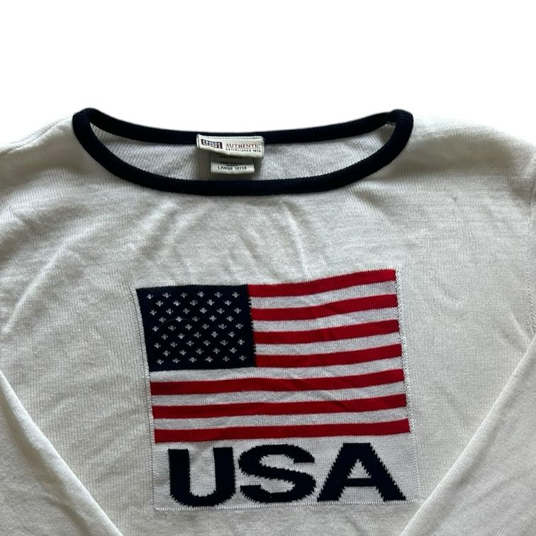 Woman's Large Faded Glory White USA Flag Knit Jumper