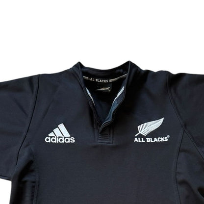 Small Adidas Black New Zealand All Blacks Short Sleeved Rugby Shirt