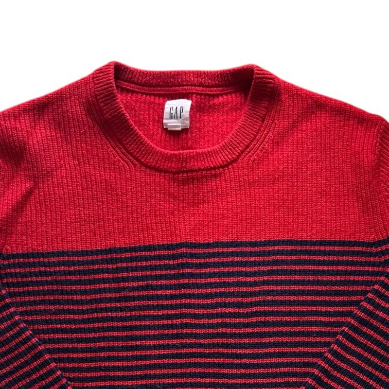 Medium Gap Red and Black Knitted Jumper