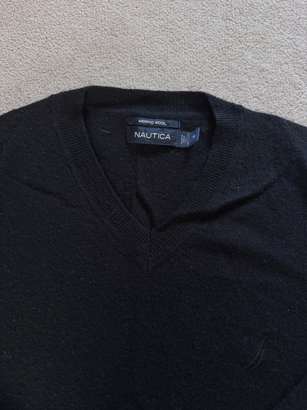 Medium Nautica Black Merino Wool V-Neck Jumper
