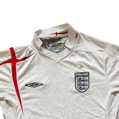 05-07 Medium White Umbro England Football Shirt