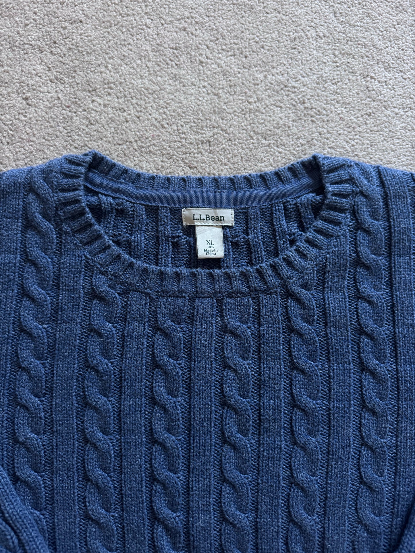 Woman's Extra large L.L.bean Blue Cable Knit