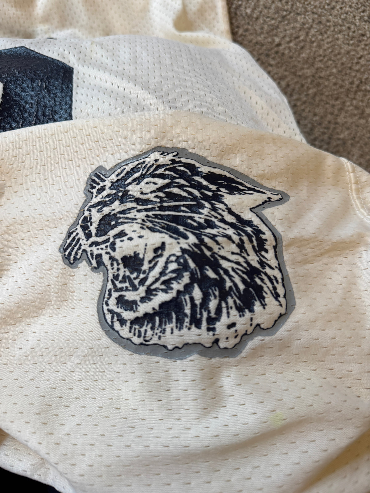 1980s Extra large Champion White Villanova Wildcats NCAA Jersey