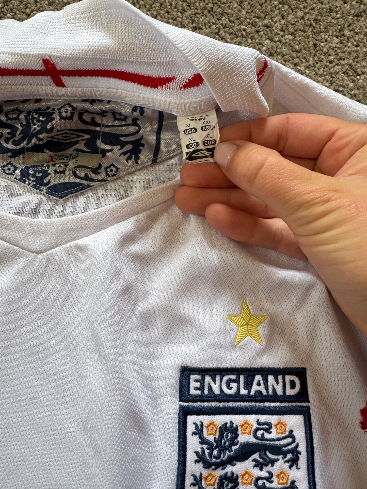 2005-07 Extra large Umbro White England Football Shirt
