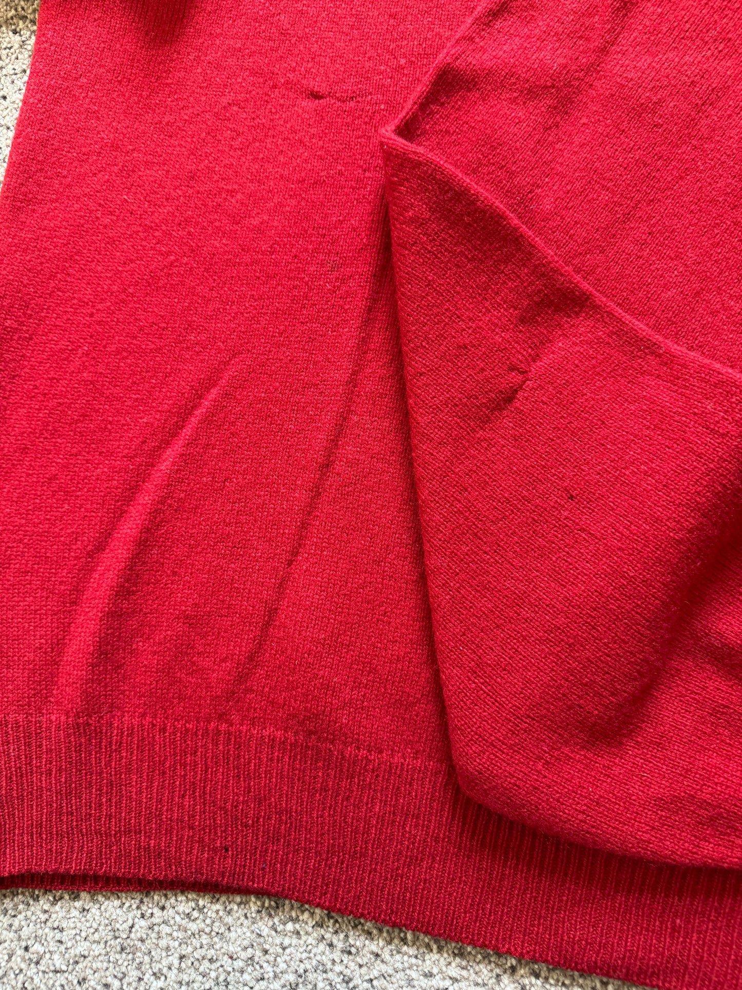 Large Gant Red Wool Knitted Jumper - Repaired/damaged