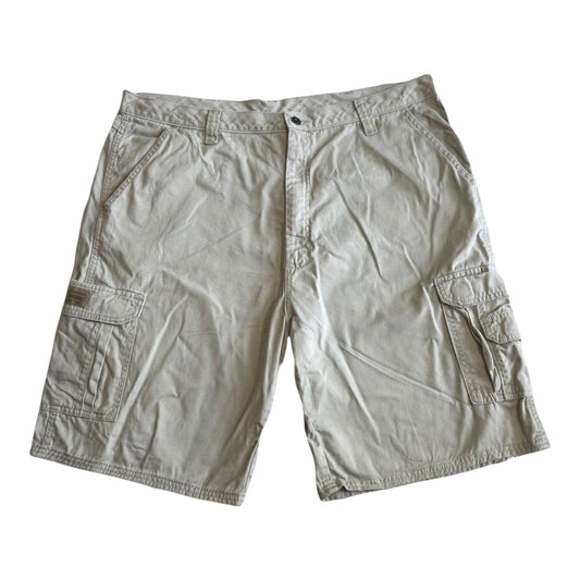 40" Wrangler Beige Cargo Shorts