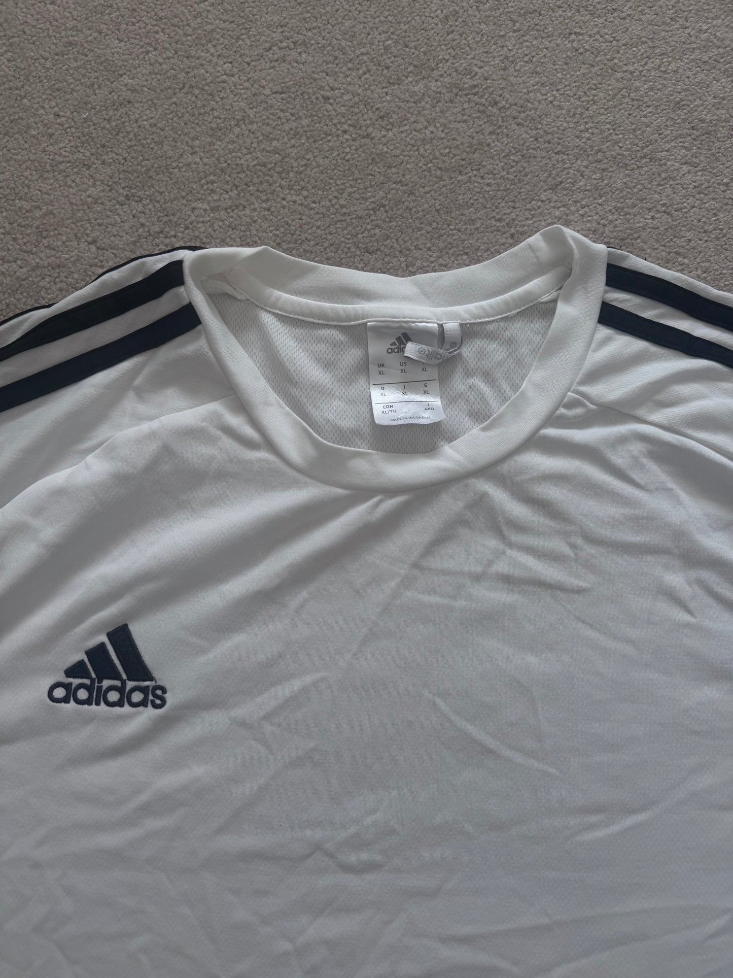 Extra Large Adidas White T-Shirt