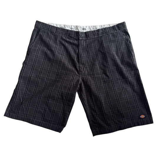 Size 48 Dickies Black Checkered Shorts