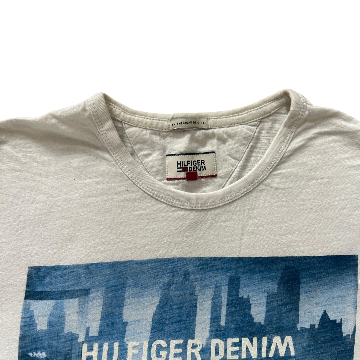 Extra Large Tommy Hilfiger White T-Shirt