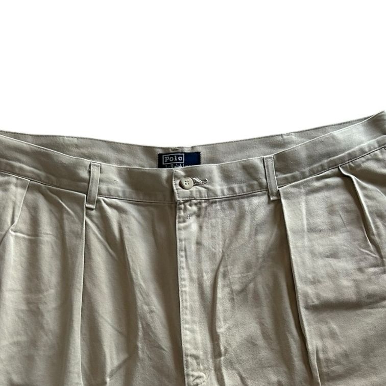 40" Ralph Lauren Beige Pleated Shorts