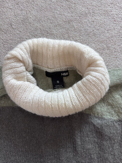 Woman's Small H&M Green and Grey Knitted Turtle Neck Jumper