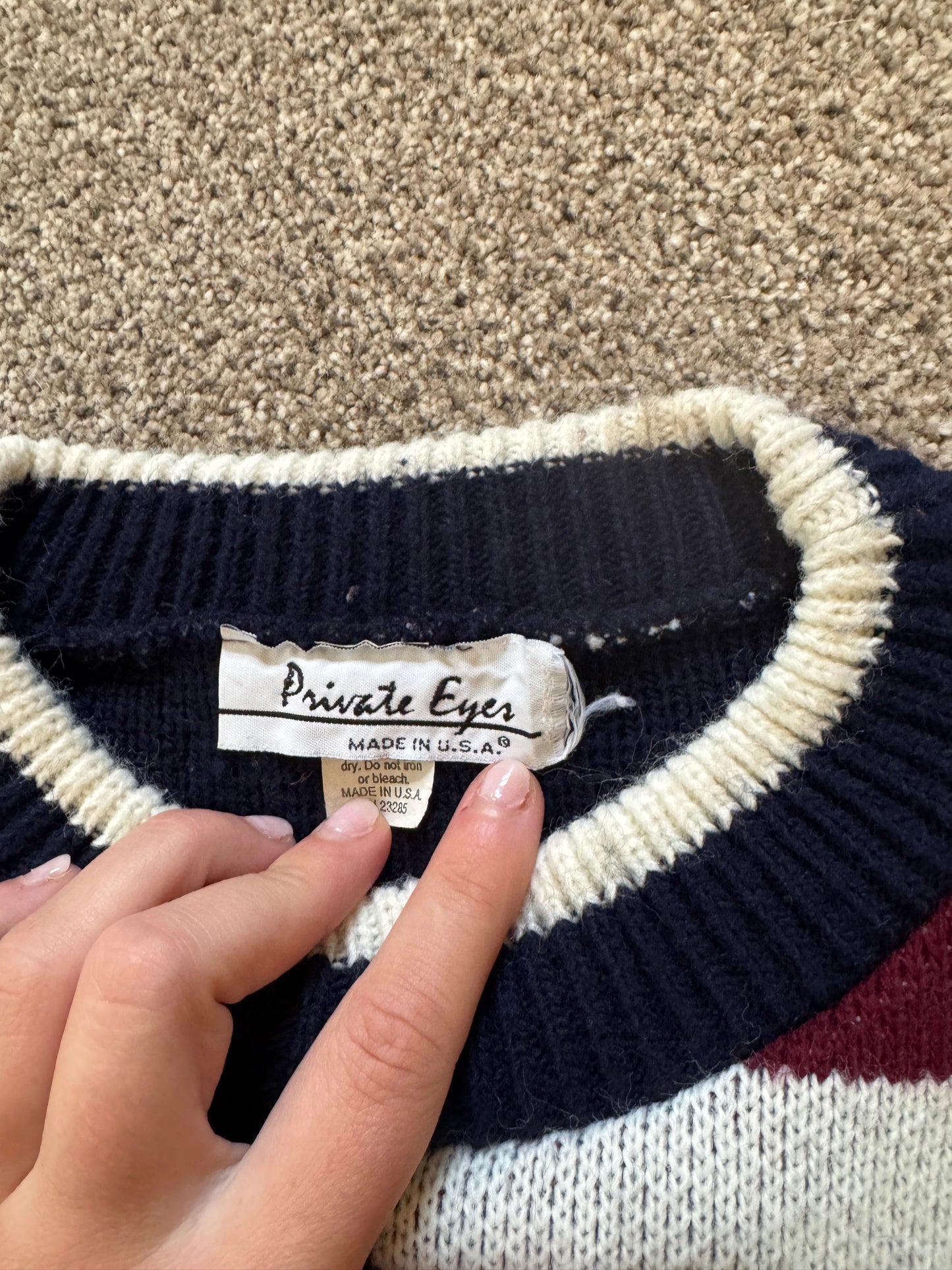 Woman's Extra large Private Eyes USA Flag Style Knitted Jumper