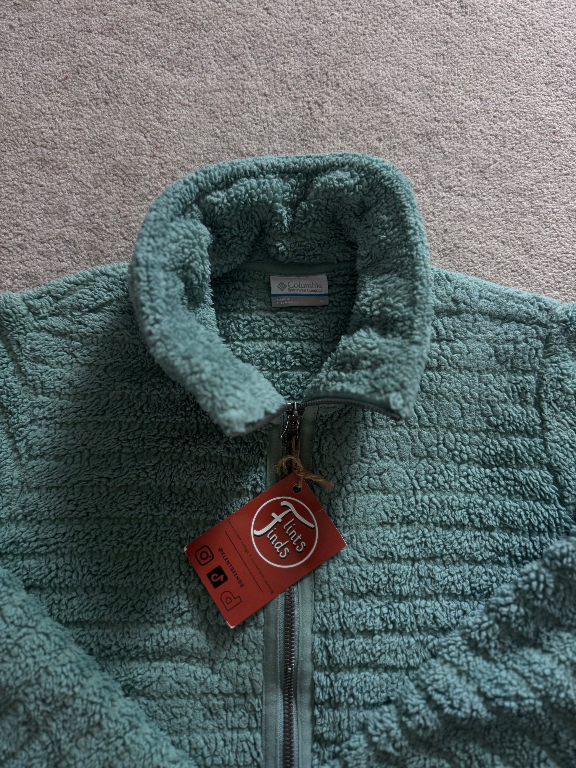 Woman's Small Columbia Green Fluffy Fleece