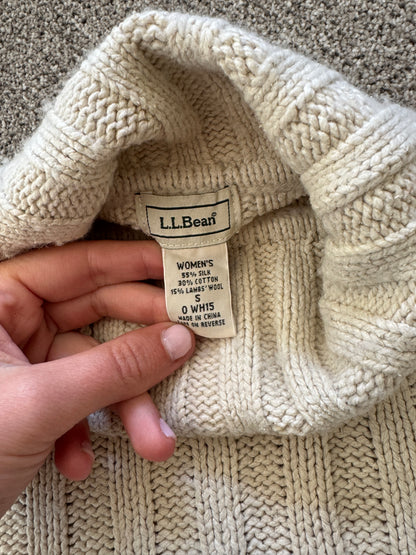 Woman's Small L.L.bean Cream Turtle Neck