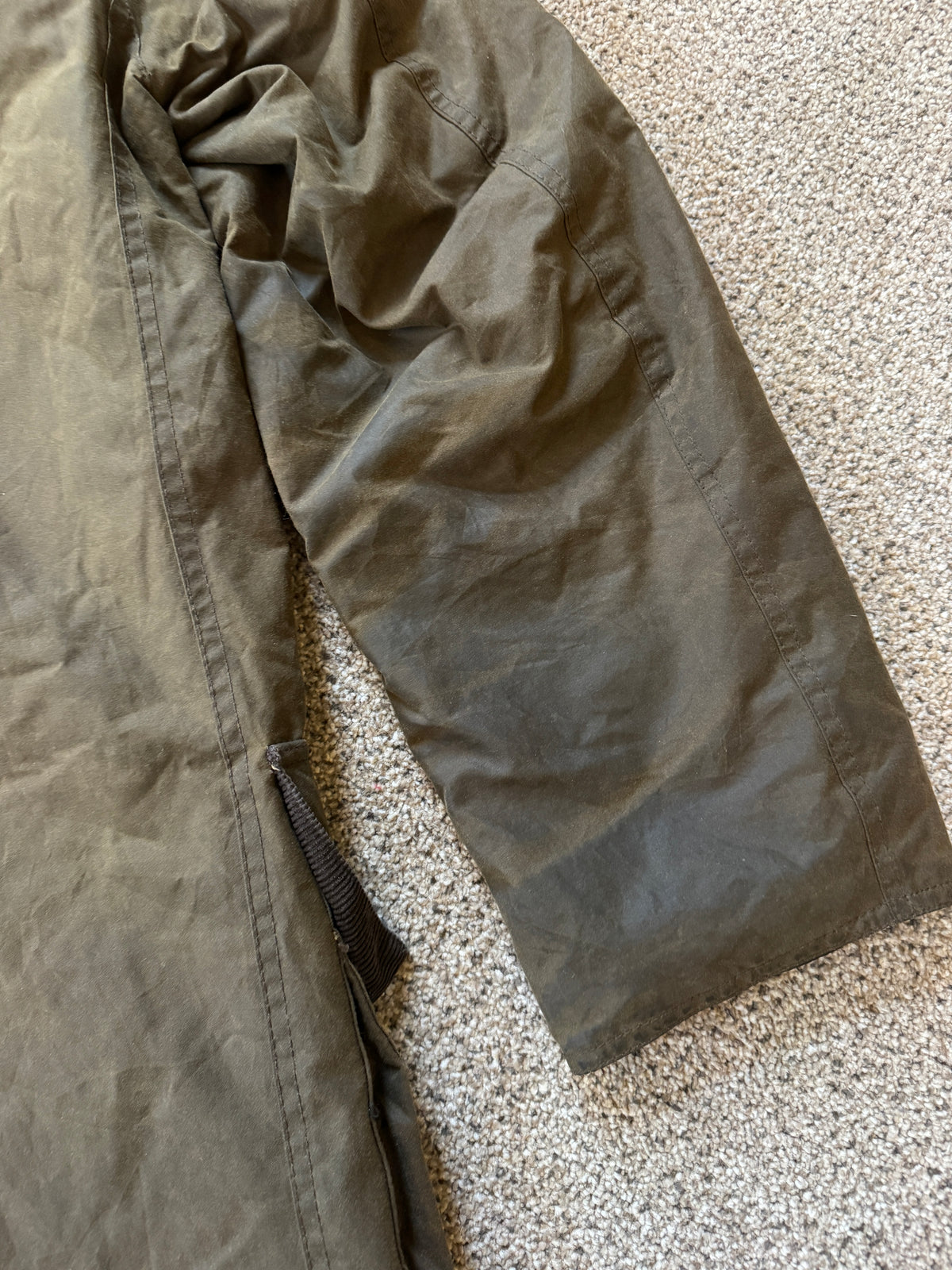 Medium Barbour Olive Green A651 Classic Duffle Waxed Jacket