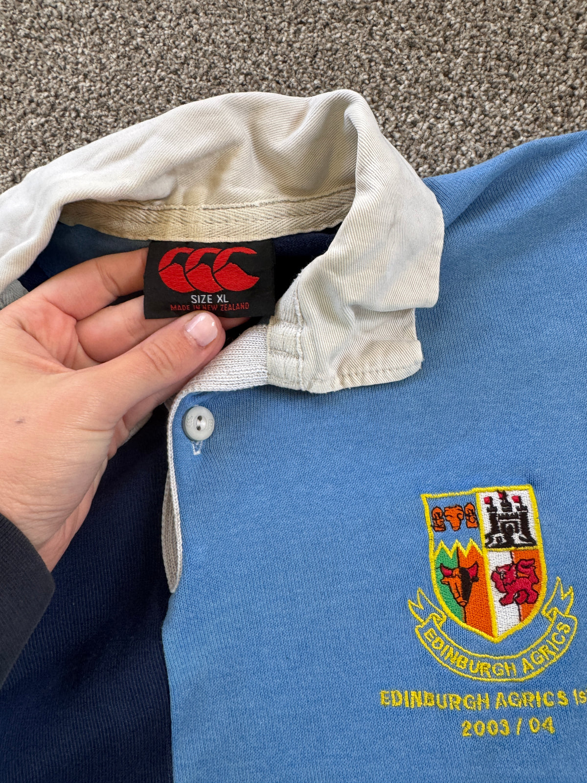 Extra large 2003/04 Edinburgh Agrics Canterbury Blue and Navy Short Sleeved Rugby Shirt