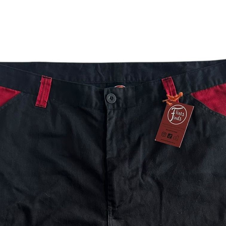 44" Dickies Black and Red Workwear Shorts