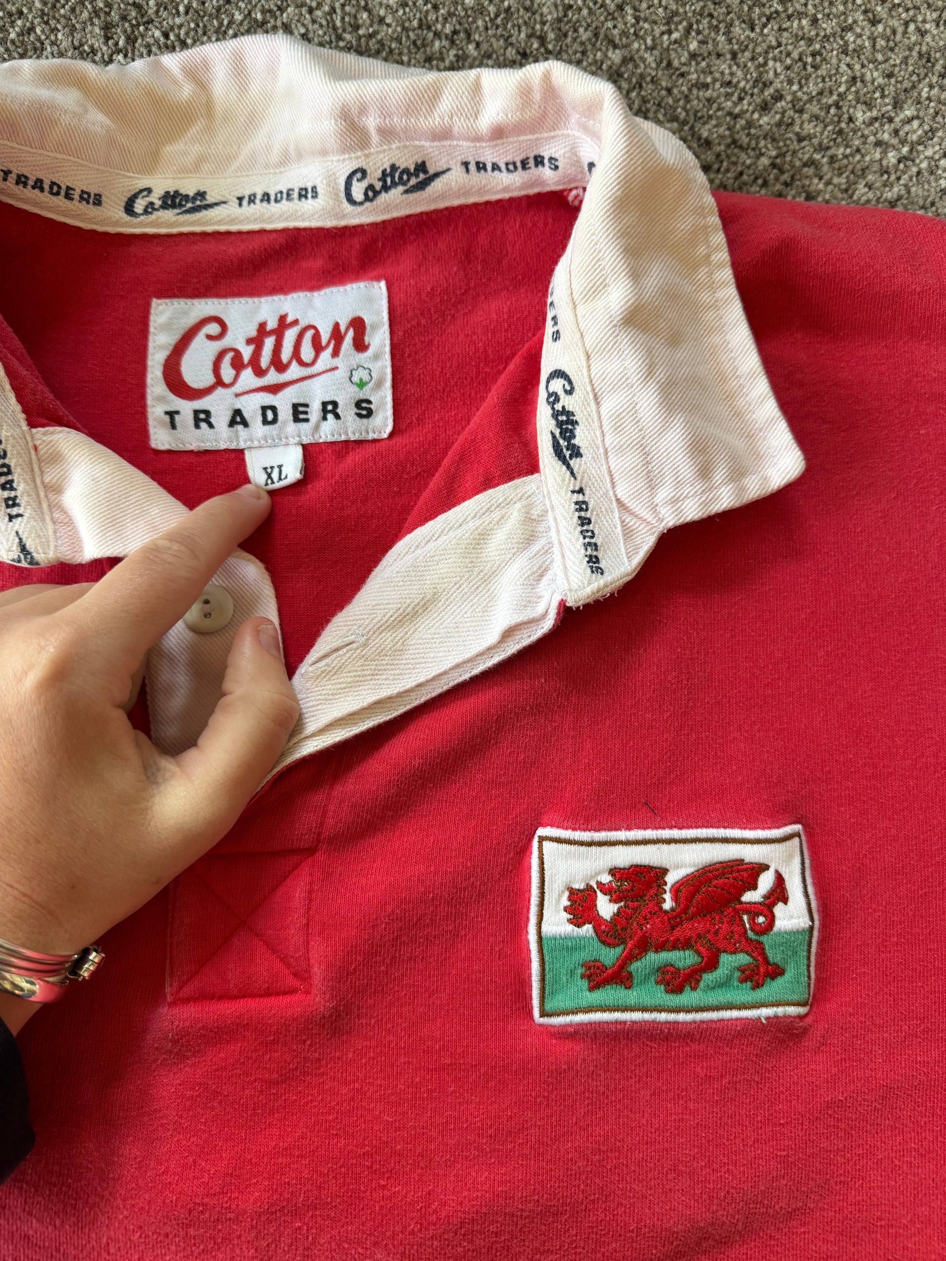 Extra large 1992-95 Cotton Traders Wales Red Rugby Shirt